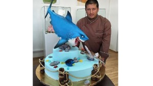 Удивительные торты от Рената Агзамова